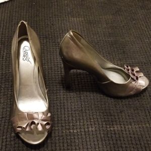 Carlos Santana Patent leather heels